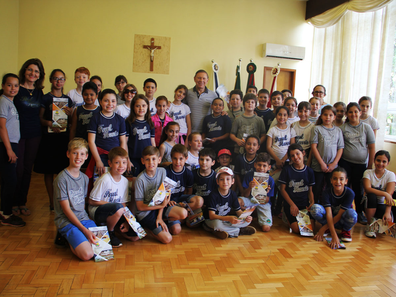 ESTUDANTES DE SANTA ROSA VISITAM EXECUTIVO 